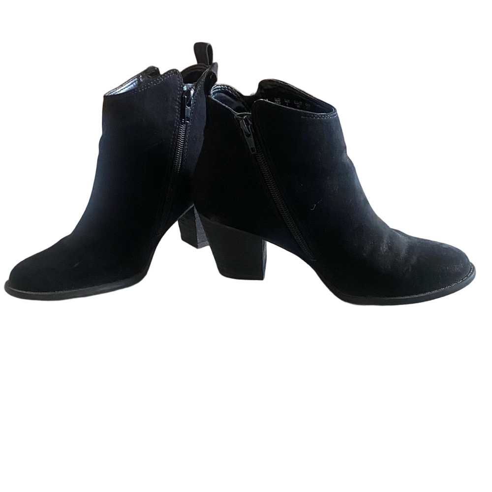 Carlos Santana Black Booties – Size 6 –